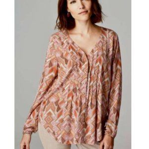 BRAND NEW : Pretty Pleated Soft FLOWY BLOUSE